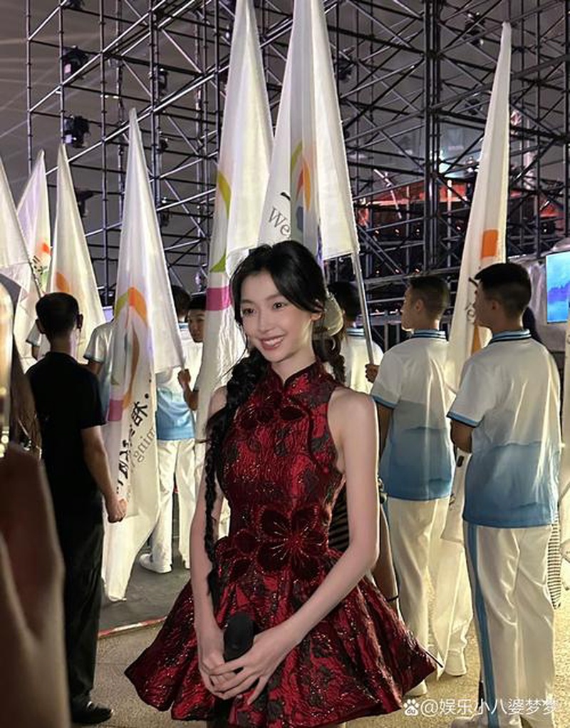 易梦玲